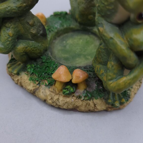 Frog Tealight Candle Holder Figurine With Mushrooms Grass Base - Picture 5 of 7